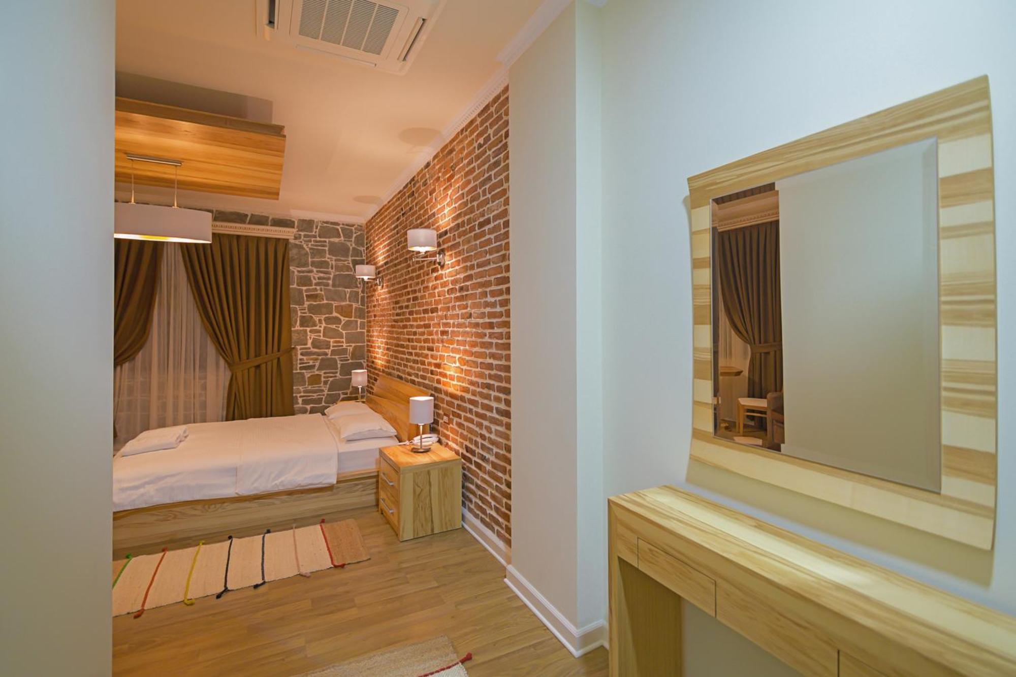 Casa Gace Hotel Корча Экстерьер фото