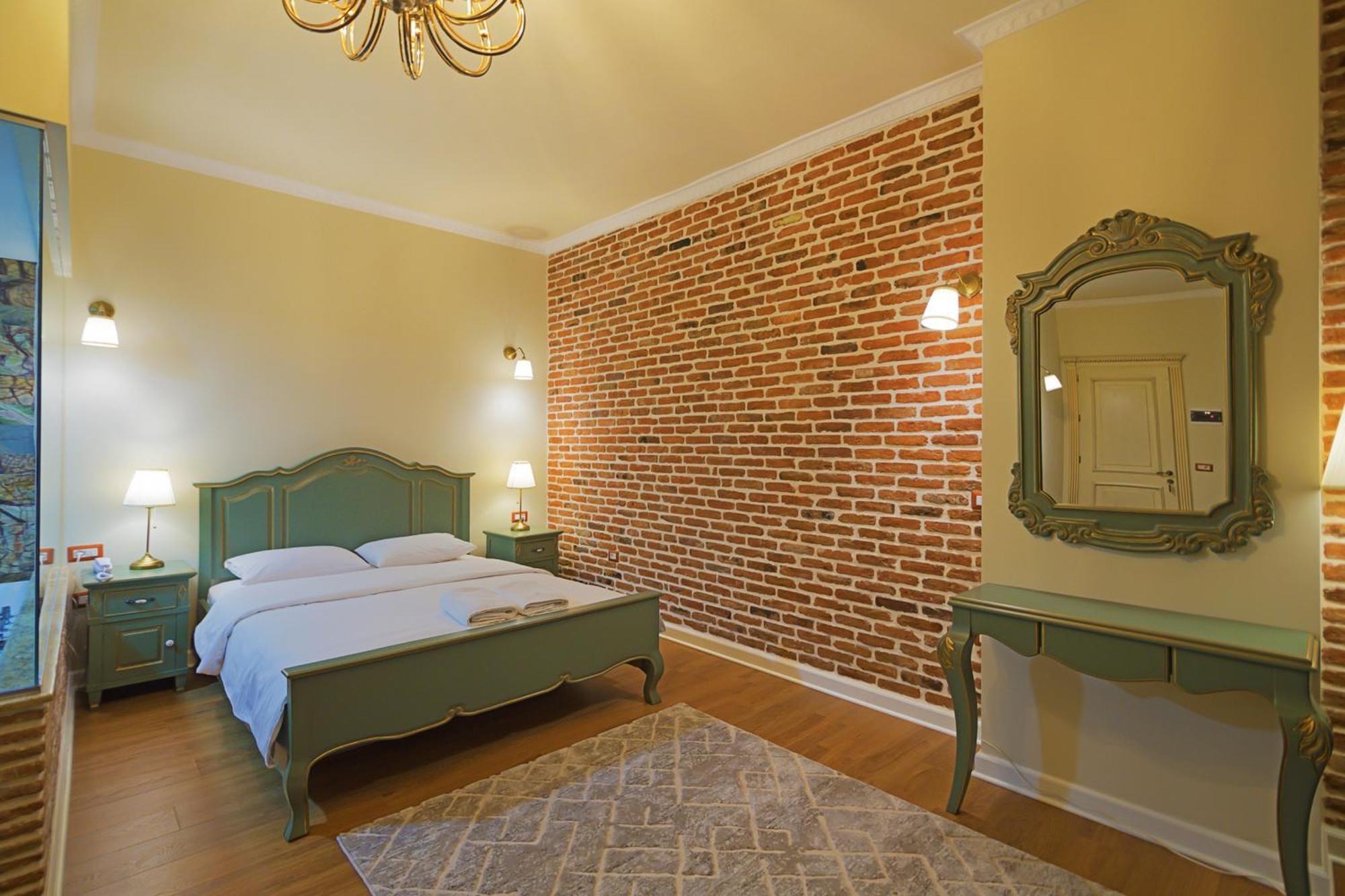 Casa Gace Hotel Корча Экстерьер фото
