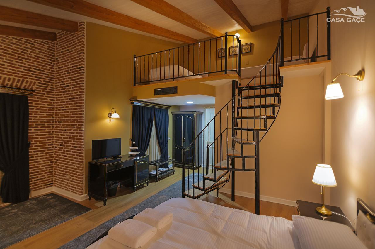 Casa Gace Hotel Корча Экстерьер фото